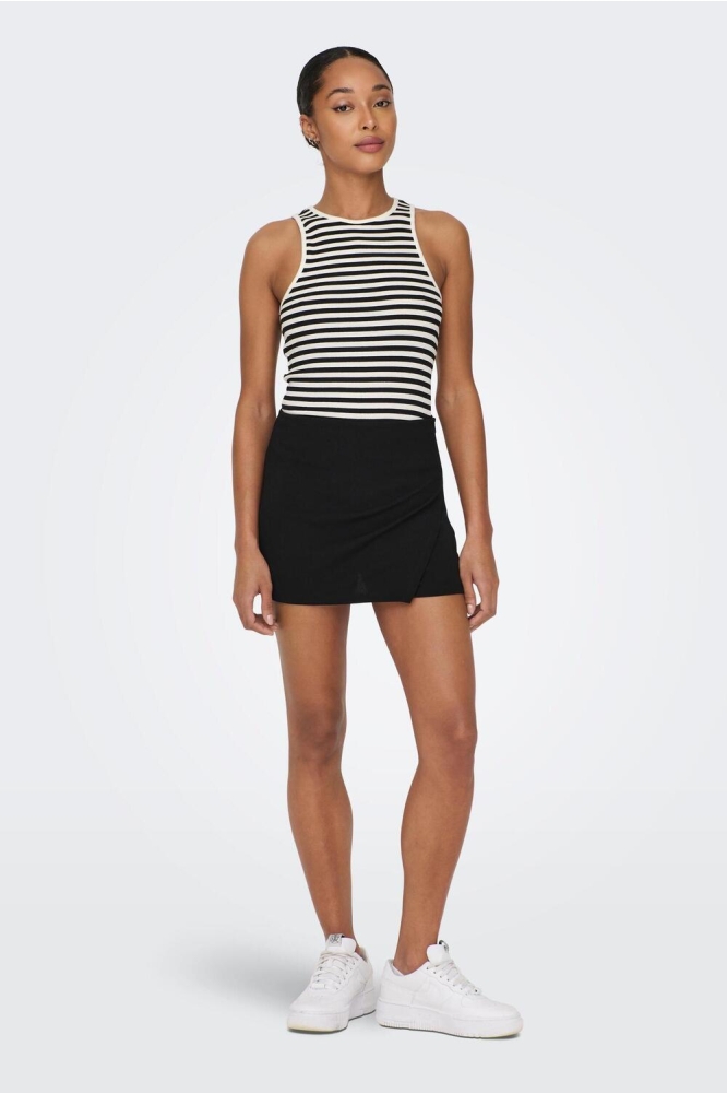 Jacqueline de Yong zwarte dames korte broek | Model