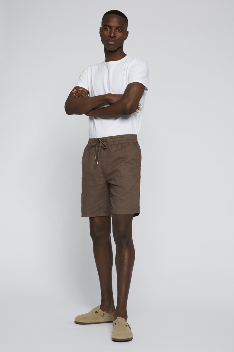 Matinique bruine heren korte broek | Model