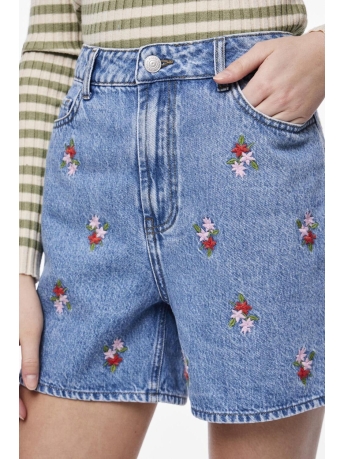 Pieces Broek PCSKY HW EMBROIDERY SHORTS 17148991 LIGHT BLUE DENIM/EMBROIDERY