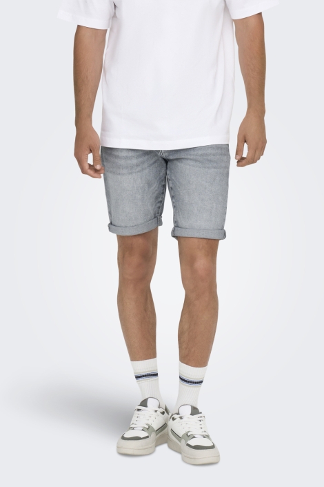 Only & Sons grijze heren korte broek | Model vooraanzicht