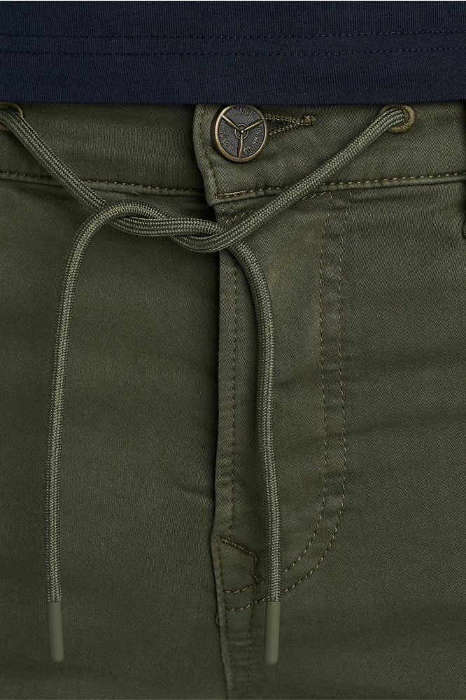 PME legend groene heren korte broek | Close up