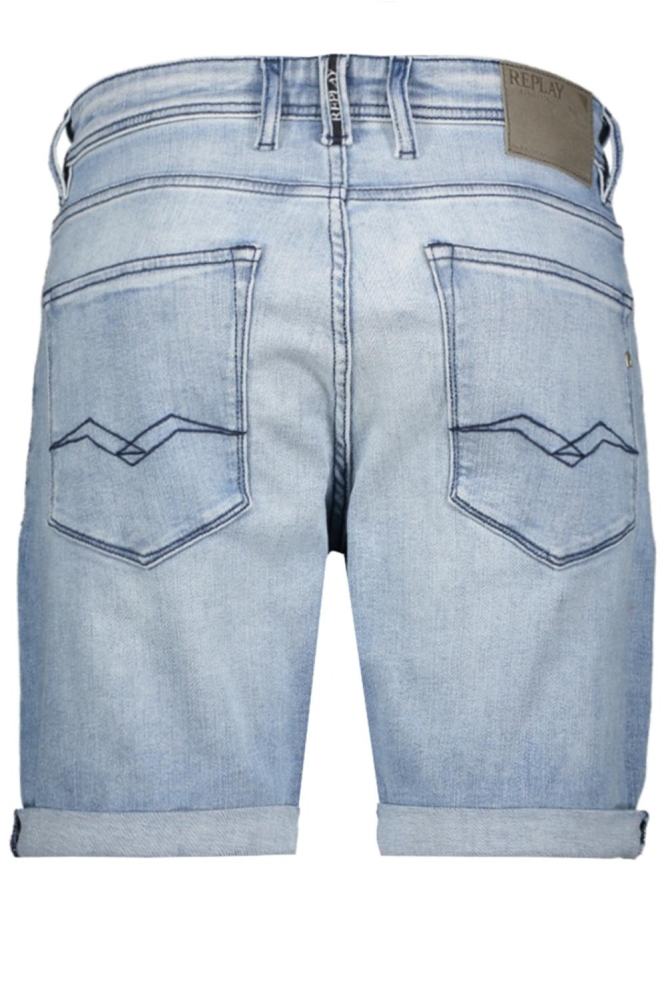 TAPERED SHORT MA981Y 000 261C42 010