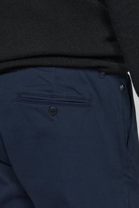 Matinique blauwe heren korte broek | Close up