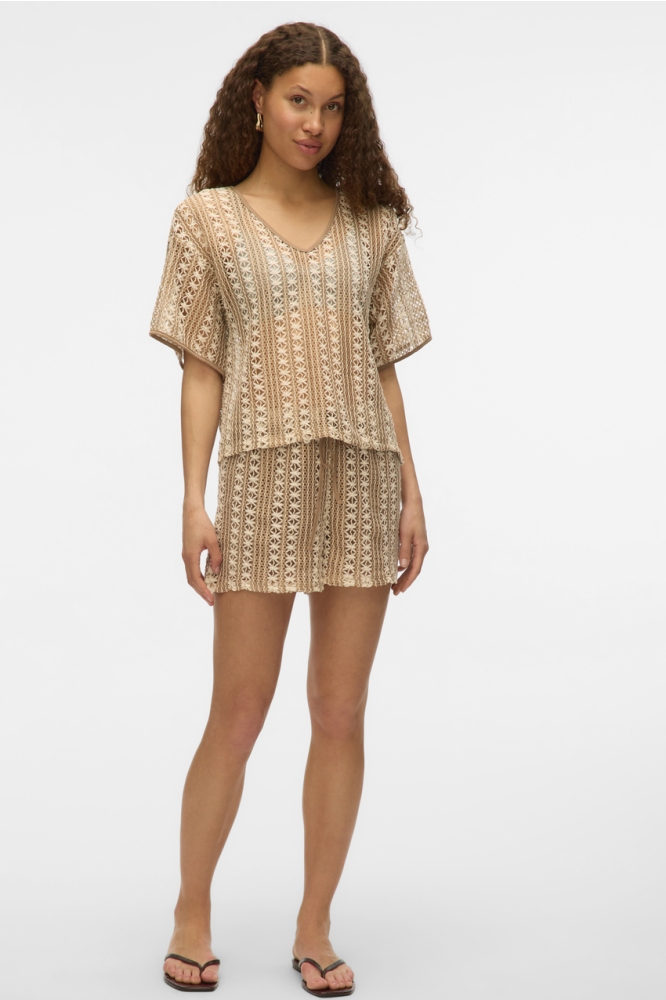 Vero Moda beige dames korte broek | Model