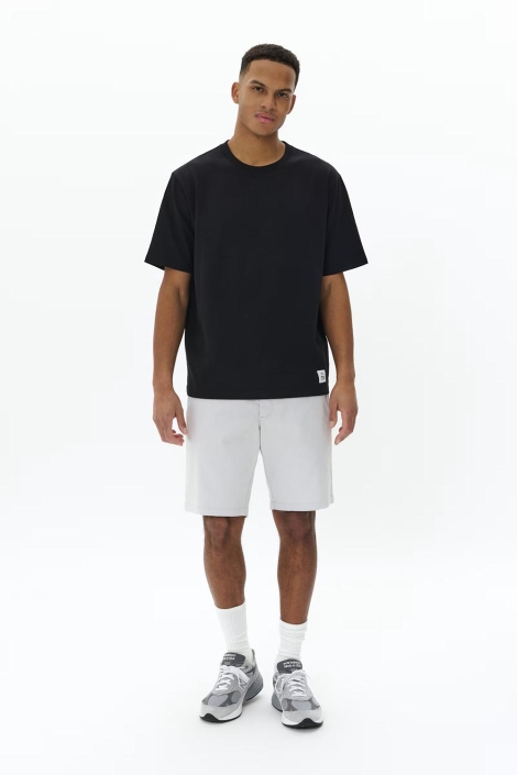 Matinique grijze heren korte broek | Model