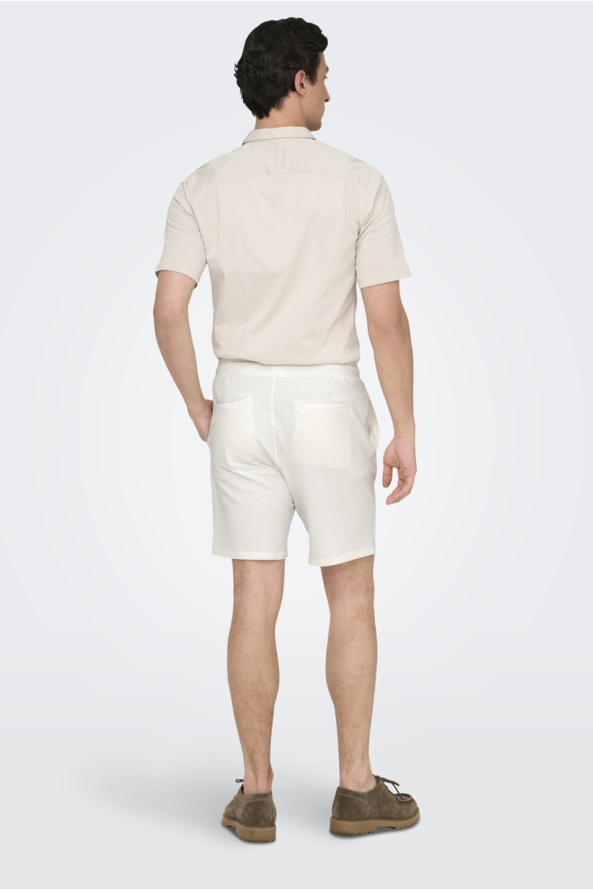Only & Sons ecru heren korte broek | Model achteraanzicht