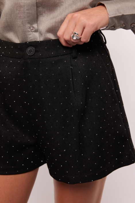 Fluresk zwarte dames korte broek | Close up