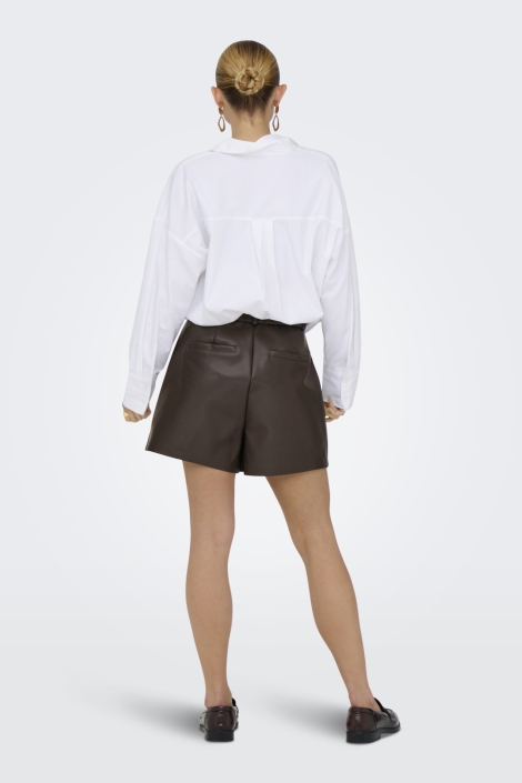Only bruine dames korte broek | Model