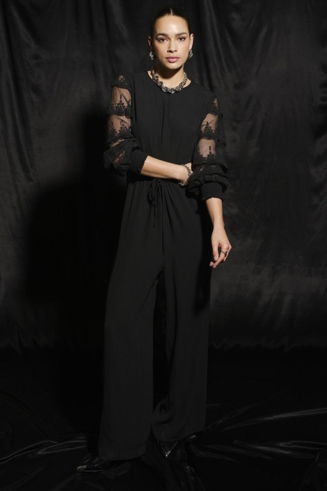 Kaffe zwarte dames jumpsuit | Sfeerbeeld, In situatie