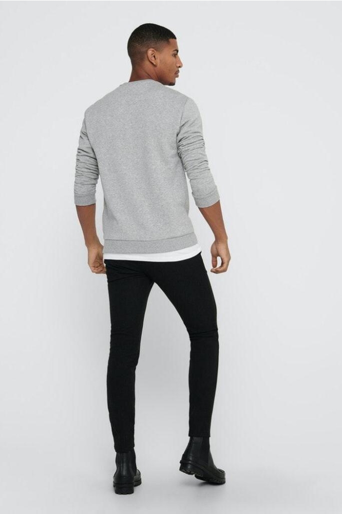 Only & Sons grijze heren trui | Model achteraanzicht