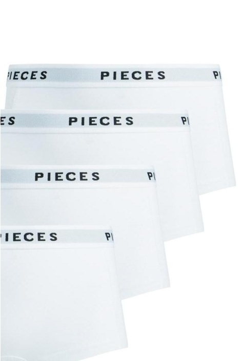 Pieces witte dames ondergoed | Close up