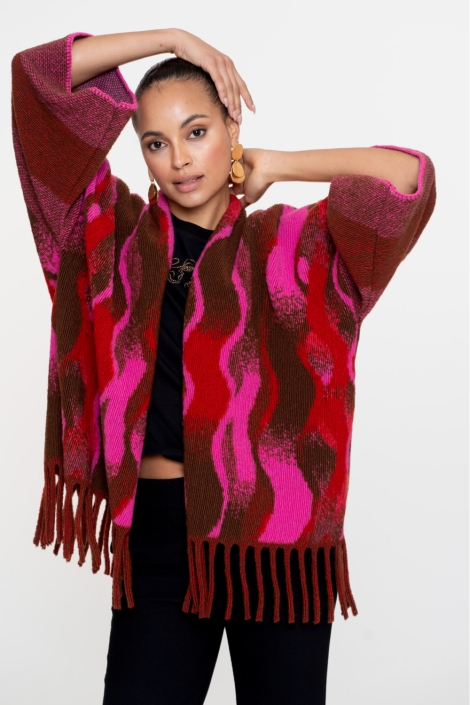 Geisha multi color dames poncho | Model vooraanzicht