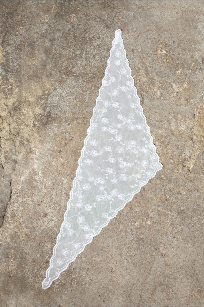 SisterS point witte dames sjaal | Sfeerbeeld, In situatie