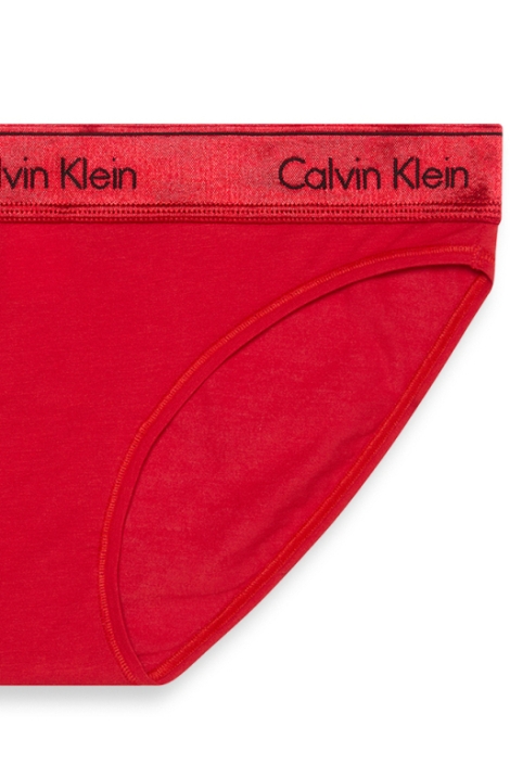Calvin Klein rode dames ondergoed | Close up