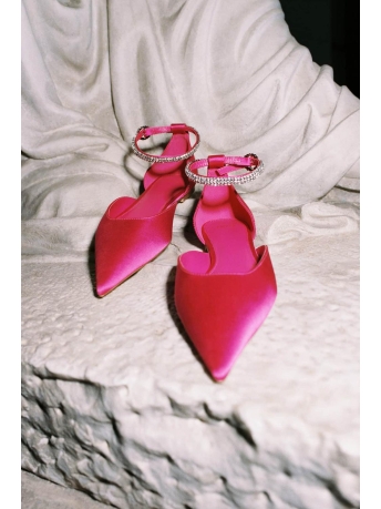 Mango Schoen GESATINEERDE SCHOEN MET STRAS 47031027 88