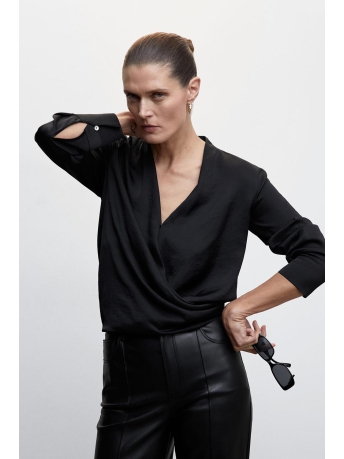Mango Blouse SATIJNACHTIGE GEKRUISTE BLOUSE 47004025 99