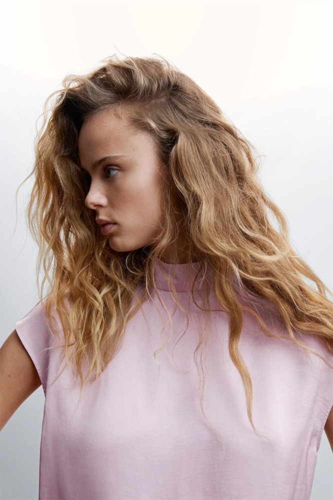 SATIJNEN BLOUSE MET HOGE KRAAG 47025855 61