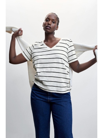 Mango T-shirt GESTREEPT T SHIRT MET V HALS 47045845 01