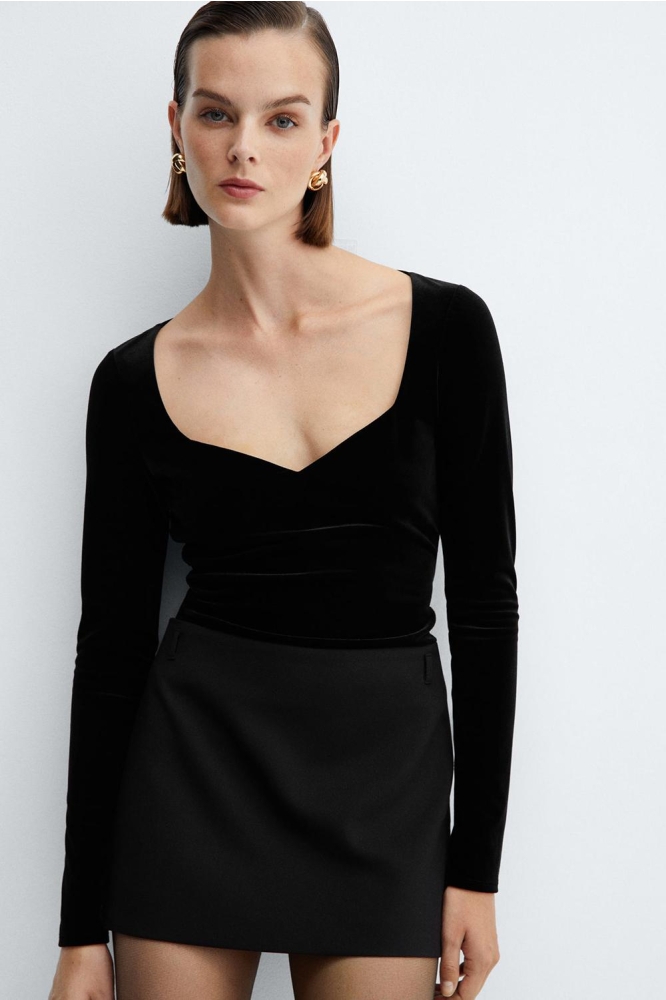 FLUWELEN T SHIRT MET DIEP DECOLLETE 57009118 99