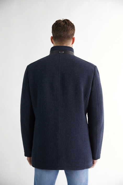 Donders blauwe heren jas | Model achteraanzicht